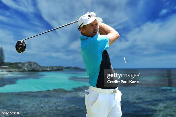 Simon Yates of Scotland plays his tee shot watches his tee shot on the 3rd hole during day two of the World Super 6 at Lake Karrinyup Country Club on...