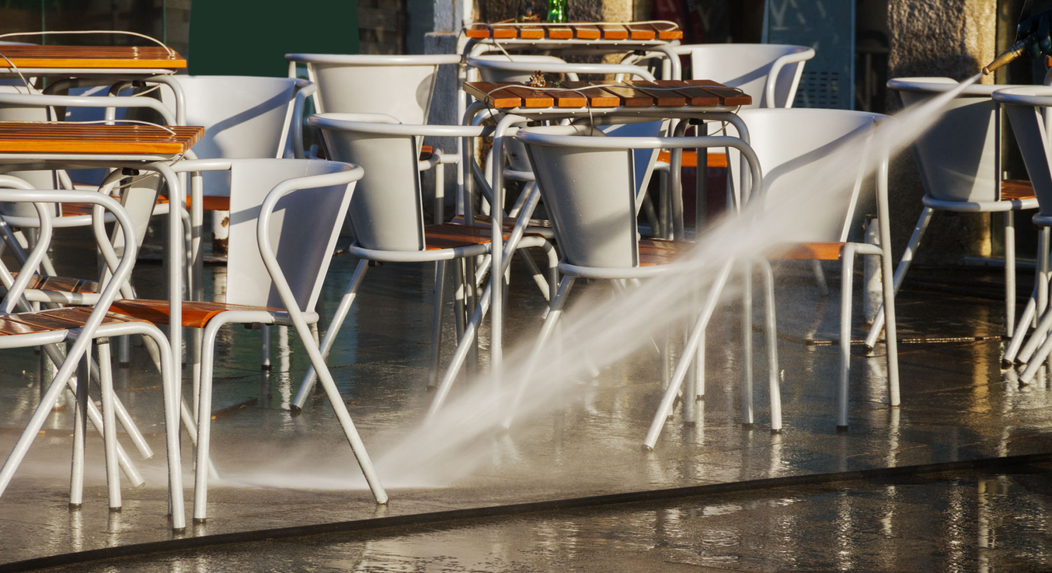 pressure washing cafe