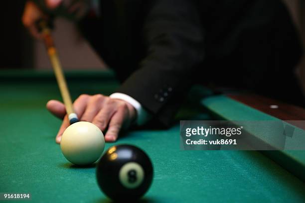 billiard game detail - billiard ball game stockfoto's en -beelden