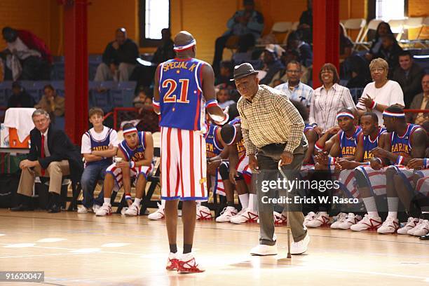 Harlem Globetrotters Special K Daley on court before game vs Washington Generals at 369th Harlem Armory. New York, NY 10/5/2009 CREDIT: Erick W. Rasco