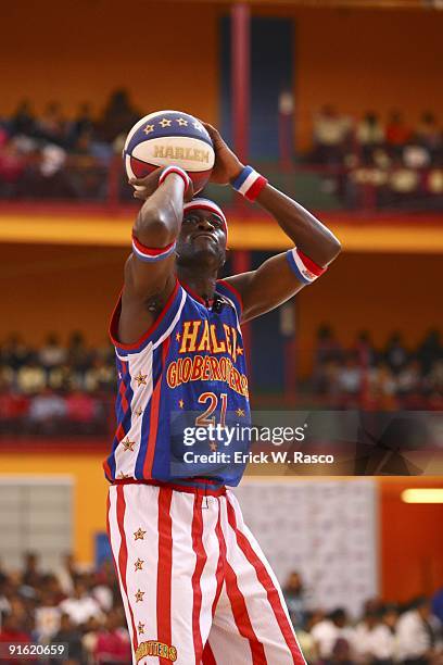 Harlem Globetrotters Special K Daley in action, free throw vs Washington Generals at 369th Harlem Armory. New York, NY 10/5/2009 CREDIT: Erick W....