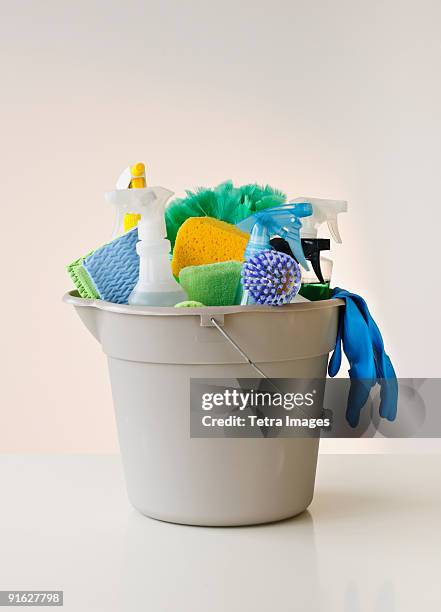 cleaning supplies - bucket fotografías e imágenes de stock