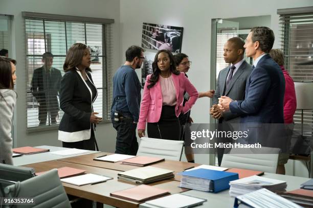 Allow Me to Reintroduce Myself" - In the midst of moving on from the White House, Olivia gets an unexpected visitor in criminal defense attorney...