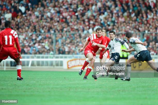 Liverpool 2-0 Sunderland, FA Cup Final, Wembley Stadium, Saturday 9th May 1992. Jan Molby.