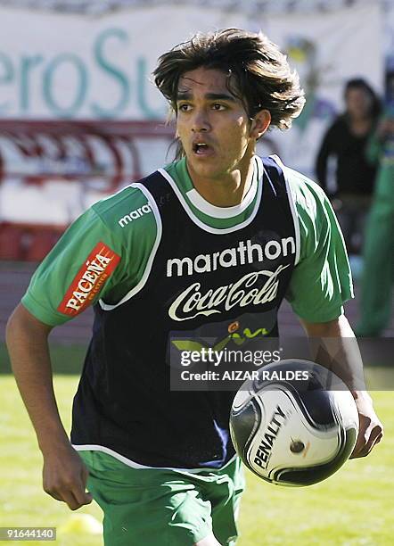 Bolivian national team footballer Marcelo Martins during a training session in La Paz on October 8, 2009. Bolivia will face Brazil on October 11, in...