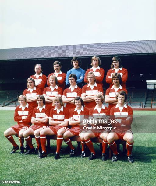 Middlesbrough FC team photograph. Back row L-R: N. Stiles, J. Craggs, J. Platt, W. Gates, A. Foggon. Centre row L-R: P. Brine, J. Hickton, P....