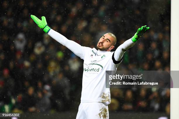 Stephane Ruffier of Saint Etienne during the Ligue 1 match between AS Saint-Etienne and Olympique Marseille at Stade Geoffroy-Guichard on February 9,...
