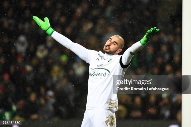 Stephane Ruffier of Saint Etienne during the Ligue 1 match between AS Saint-Etienne and Olympique Marseille at Stade Geoffroy-Guichard on February 9,...
