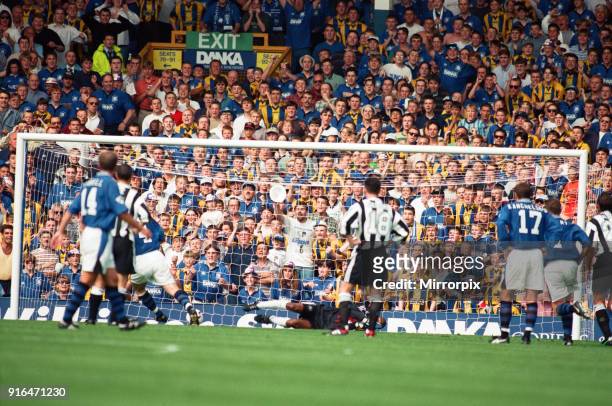 Everton v Newcastle Premiership Football 17th August 1996 David Unsworth beats the Newcastle goalkeeper from the penalty spot to score Everton's...