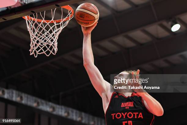 Alex Kirk of the Alvark Tokyo goes up for a dunk during the B.League match between Alverk Tokyo and Kawasaki Brave Thunders at the Arena Tachikawa...
