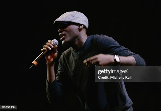 Rapper 2face 135 2face Stock Photos, High-Res Pictures, and Images - Getty Images