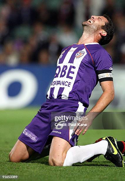 Chris Coyne of the Glory reacts after being tackled during the round ten A-League match between the Perth Glory and Adelaide United at Members Equity...