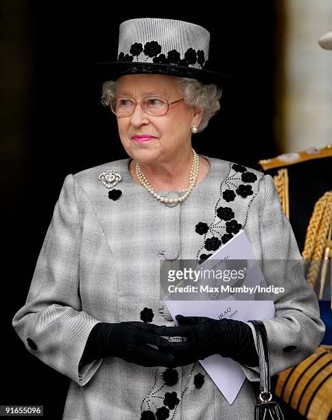 Queen Elizabeth II attends a service of commemoration to mark the end of combat operations in Iraq at St Paul's Cathedral on October 9, 2009 in...