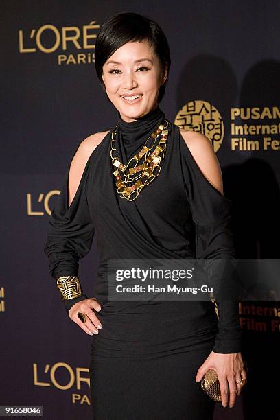 South Korean actress Chang Mi-Hee attends the Korean Cinema award during the Pusan International Film Festival on October 9, 2009 in Busan, South...