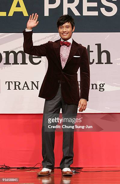 Actor Lee Byung-Hun attends the Press Conference-Gala Presentation 'I Come with the Rain' during the 14th Pusan International Film Festival at the...