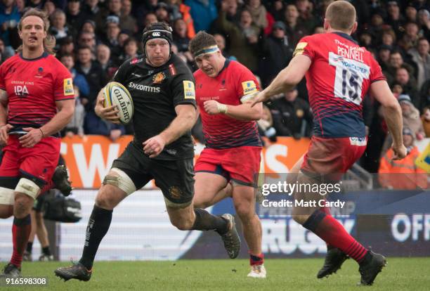 Exeter Chiefs Thomas Waldrom runs with the ball during the Aviva Premiership match between Exeter Chiefs and Worcester Warriors at Sandy Park on...