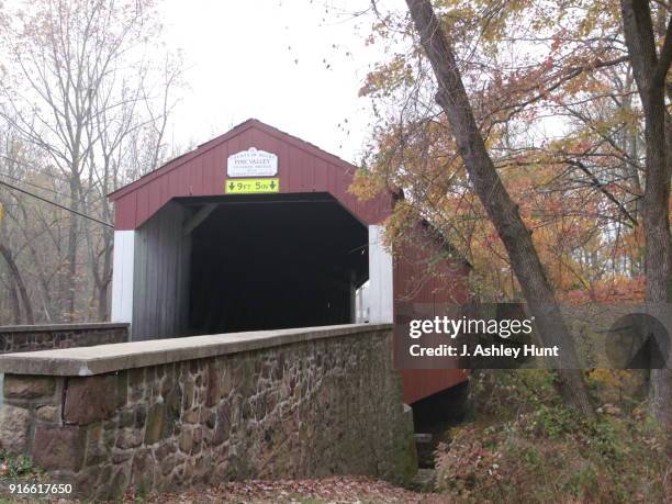 covered bridges - doylestown stock pictures, royalty-free photos & images