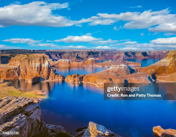 acima do lago powell na página, arizona eua - lake powell - fotografias e filmes do acervo