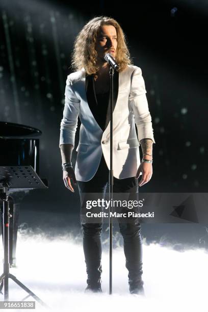 Singer Julien Dore performs during the 33rd Victoires de la Musique 2018 at La Seine Musicale on February 9, 2018 in Boulogne-Billancourt, France.