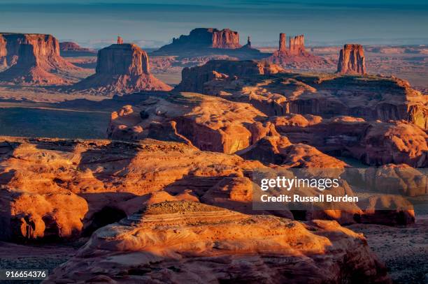 monument valley - hunts mesa bildbanksfoton och bilder