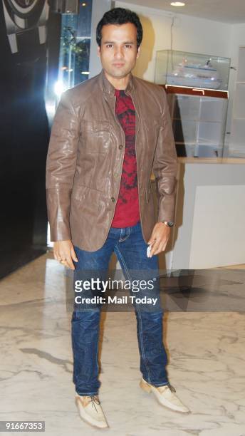 Actor Rohit Roy at the premiere of the film Acid Factory in Mumbai on Thursday, October 8, 2009.