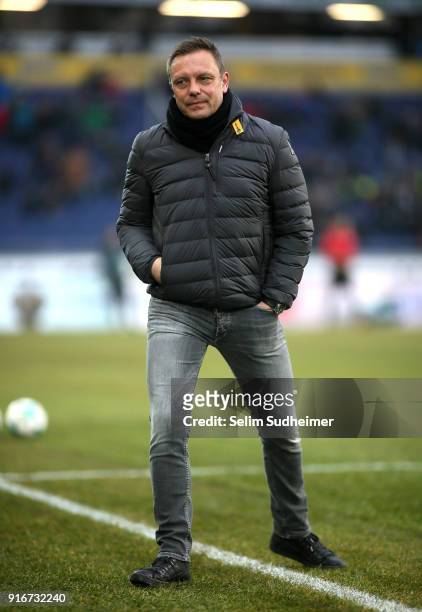 Headcoach Andre Breitenreiter of Hannover 96 looks on prior to the Bundesliga match between Hannover 96 and Sport-Club Freiburg at HDI-Arena on...