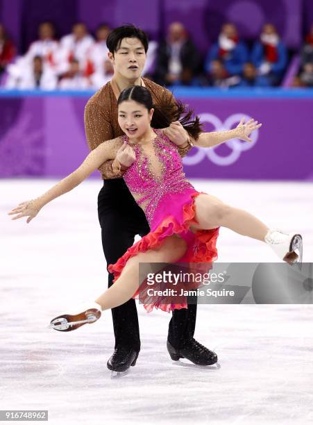 Maia Shibutani and Alex Shibutani of the United States compete in the Figure Skating Team Event - Ice Dance - Short Dance on day two of the...