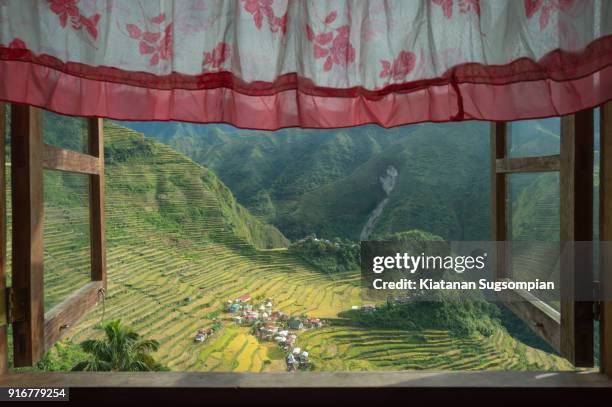 batad hill-side inn view - luzón fotografías e imágenes de stock