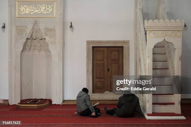 banya bashi mosque in sofia - banya stockfoto's en -beelden