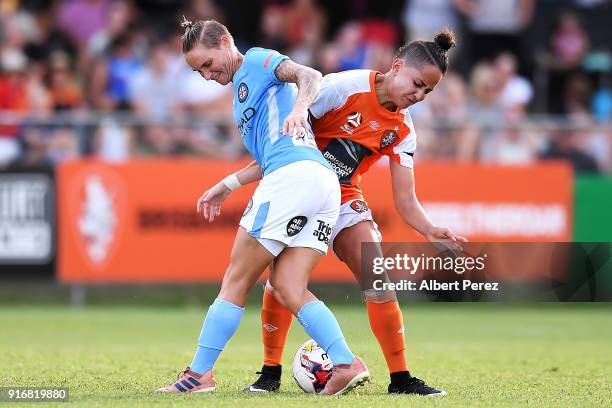 Jessica FIshlock of Melbourne City and Summer O'Brien of the Roar compete for the ball during the W-League Semi Final match between the Brisbane Roar...