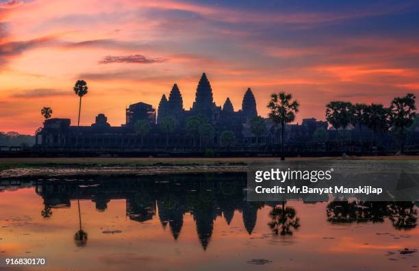 early morning angkor wat - cambodian khmer rouge tourism stock pictures, royalty-free photos & images