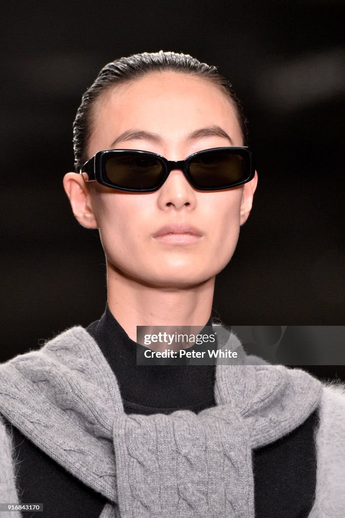 Alexander Wang - Runway - February 2018 - New York Fashion Week