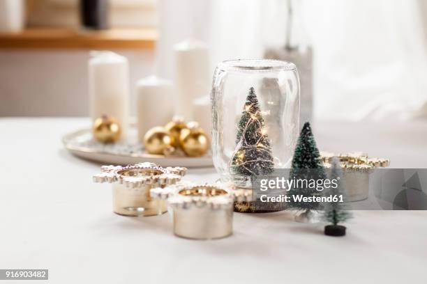 christmas decoration on table - decoration stock-fotos und bilder