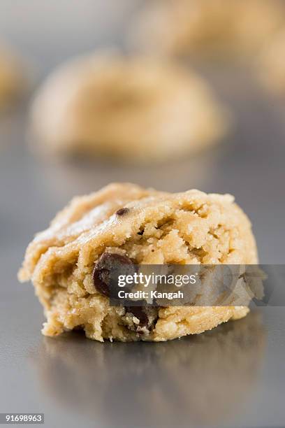 cookie dough - gluren stock pictures, royalty-free photos & images
