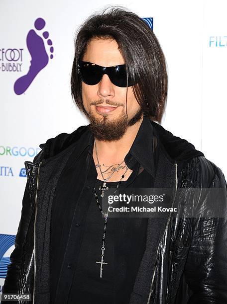 Musician Dave Navarro arrives at The Surfrider Foundation's 25th Anniversary Gala at California Science Center's Wallis Annenberg Building on October...