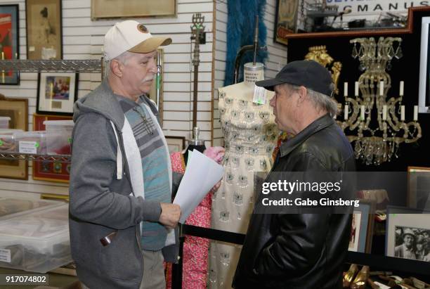 Ron Collucci 2,975 Ron Reynolds Stock Photos, High-Res Pictures, and Images - Getty ...