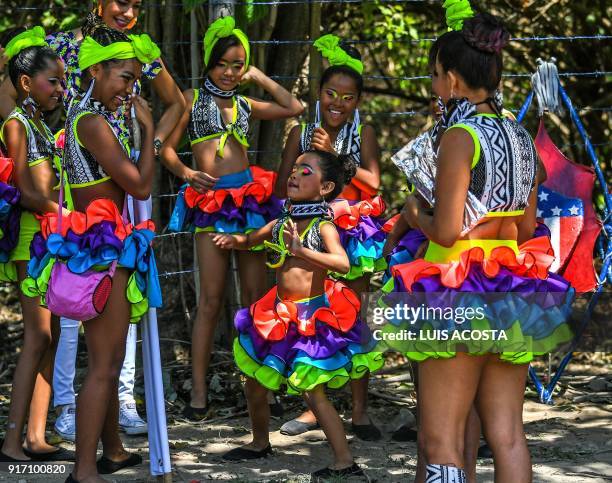 Revellers named "Mapale" dance during the Carnival parade in Barranquilla, Colombia on February 11, 2018. / AFP PHOTO / Luis ACOSTA