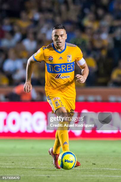 Juninho of Tigres drives the ball during the 6th round match between Tigres UANL and America as part of the Torneo Clausura 2018 Liga MX at...