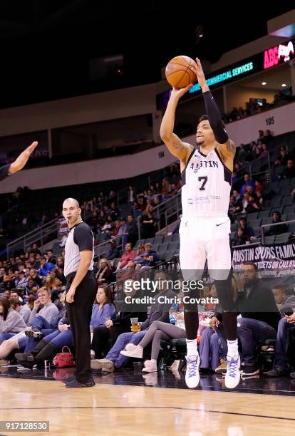 Olivier Hanlan of the Austin Spurs shoots the ball during the game against the Iowa Wolves at the H-E-B Center At Cedar Park on February 11, 2018 in...