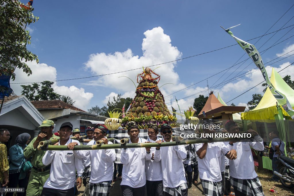 INDONESIA-CULTURE-DURIAN-FESTIVAL