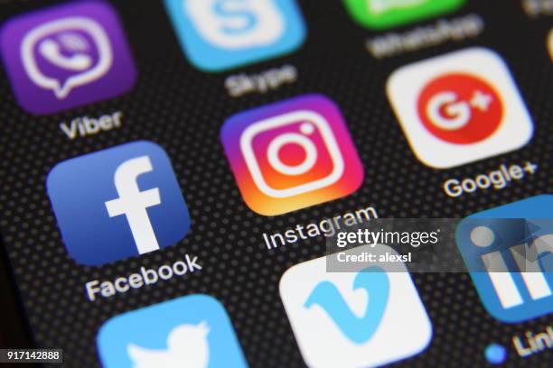 ソーシャル メディアのアイコン インターネット アプリケーション アプリケーション - instagram ストックフォトと画像