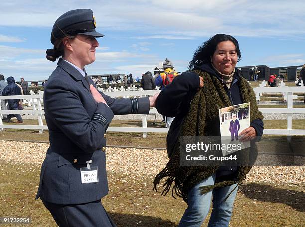 Argentinean relatives of victims of the 1982 Falklands conflict between Argentina and United Kingdom attend a tribute to their fallen ones at...