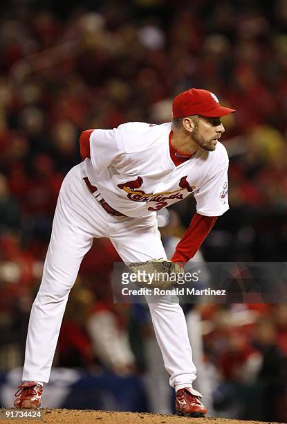 Pitcher John Smoltz of the St. Louis Cardinals delivers a pitch against the Los Angeles Dodgers in the seventh inning of Game Three of the NLDS...