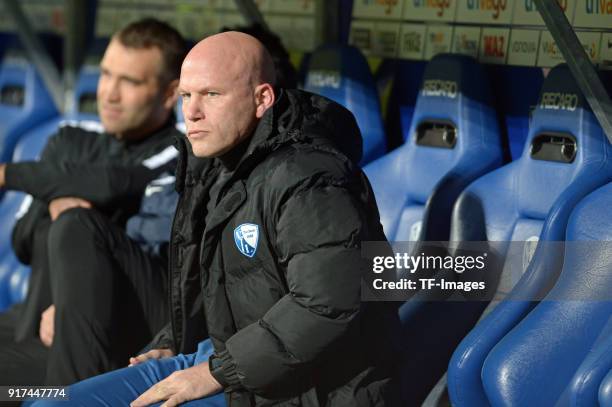 Head coach Jens Rasiejewski of Bochum looks on during the second Bundesliga match between VfL Bochum 1848 and MSV Duisburg at Vonovia Ruhrstadion on...