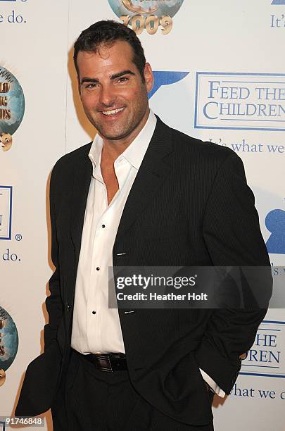 Brien Perry arrives at the 2009 World Magic Awards at Barker Hangar on October 10, 2009 in Santa Monica, California.