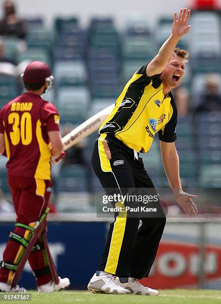 Ashley Noffke of the Warriors appeals for the wicket of Ryan Broad of the Bulls during the Ford Ranger Cup match between the Western Australian...