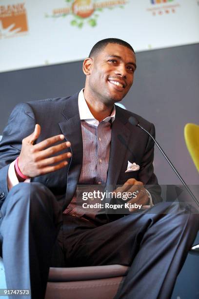 Retired NBA star Allan Houston speaks as a panelist at Weight Watchers ''Fun And Fit In The City'' at the Harlem Children's Zone on October 10, 2009...