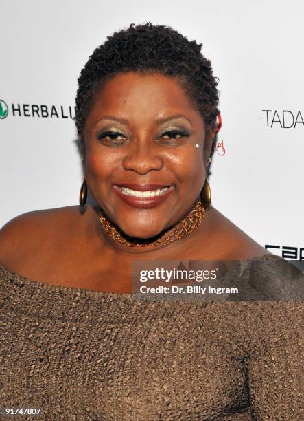 Actress Loretta Devine arrives at the 19th Annual 'Divas Simply Singing!' AIDS Benefit Concert at the Saban Theatre on October 10, 2009 in Beverly...