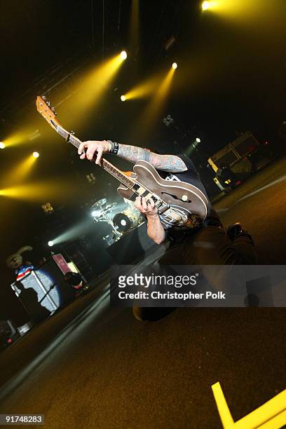 Tom DeLonge of Blink-182 performs at T-Mobile Sidekick Presents the 2009 Blink-182 Tour at the Hollywood Palladium on October 10, 2009 in Hollywood,...