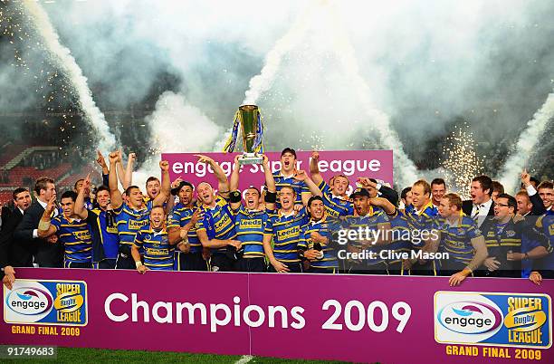 Kevin Sinfield of Leeds Rhinos lifts the trophy after winning the Engage Super League Grand Final between Leeds Rhinos and St Helens Old Trafford on...